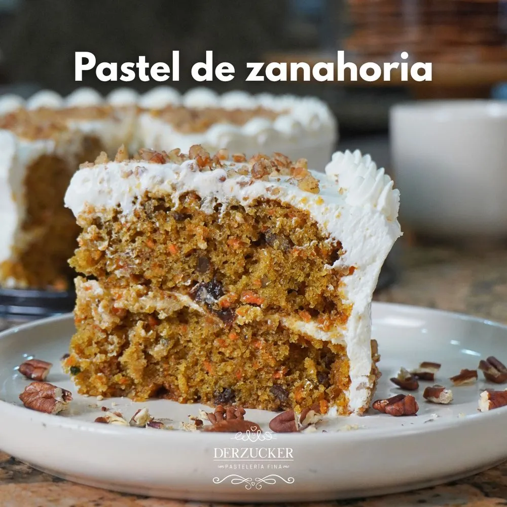 Anuncio de Derzucker con una rebanada de pastel de zanahoria